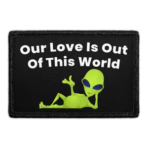 Pull Patch Our Love Aliens patch 1 stk romantisk
