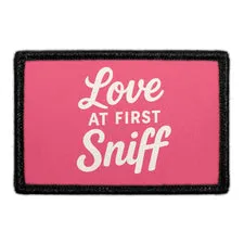 Pull Patch Love at First Sniff patch med velcro hunde