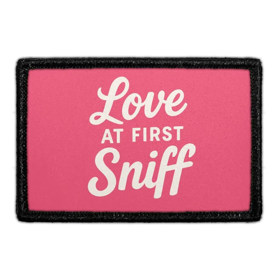 Pull Patch Love at First Sniff patch med velcro hunde