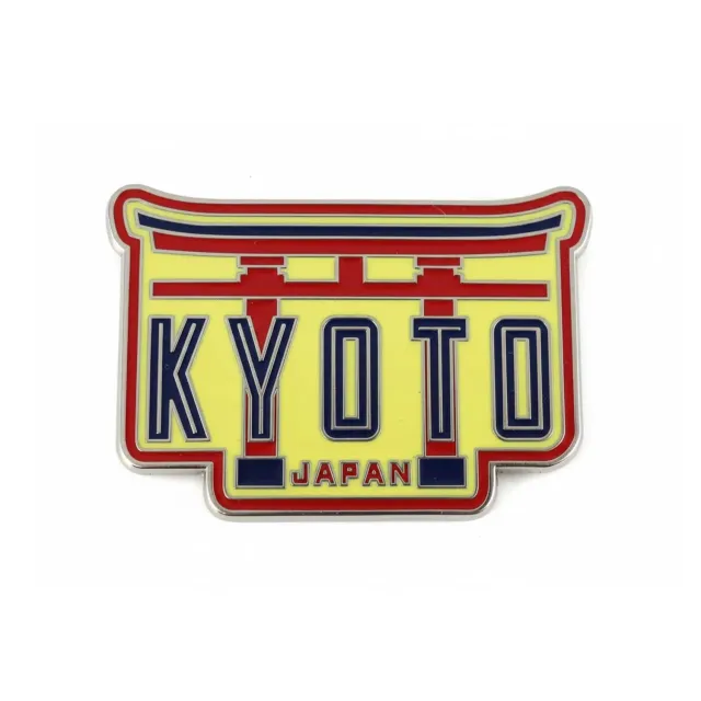 Vagabond Heart Kyoto Japan emaljepin torii