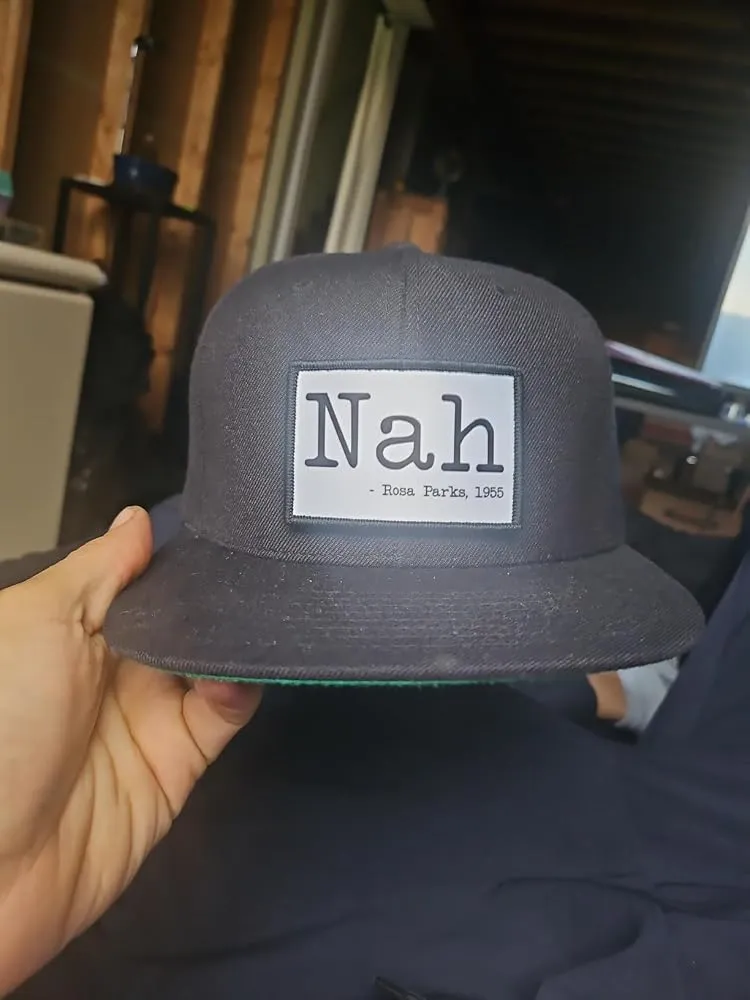Pull Patch Trucker Flat Bill snapback kasket sort hvid
