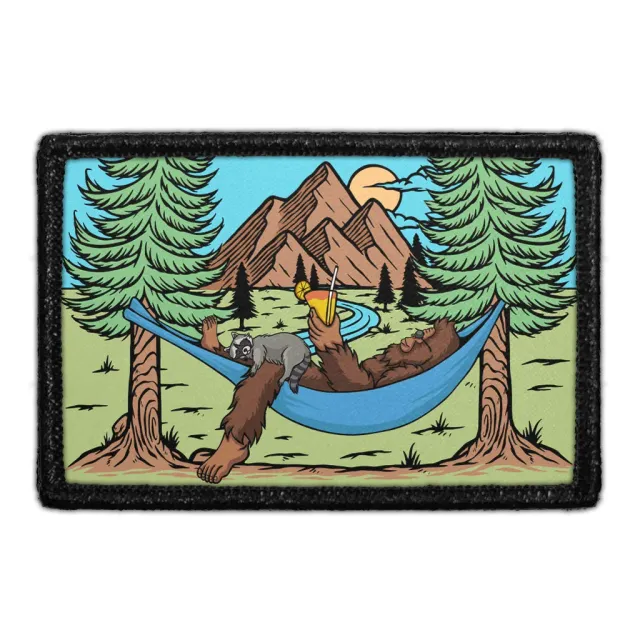 Pull Patch BigFoot Racoon Cuddling patch med velcro