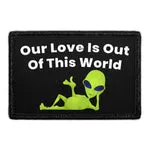 Pull Patch Our Love Aliens patch 1 stk romantisk