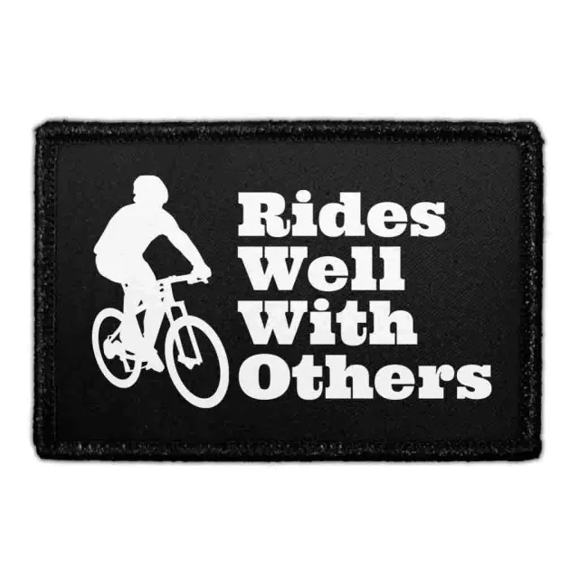 Pull Patch Rides Well With Others patch med velcro cykel