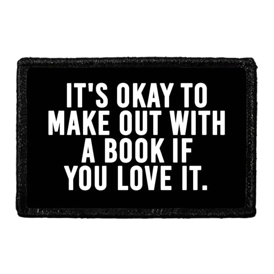 Pull Patch Make Out With A Book patch med velcro
